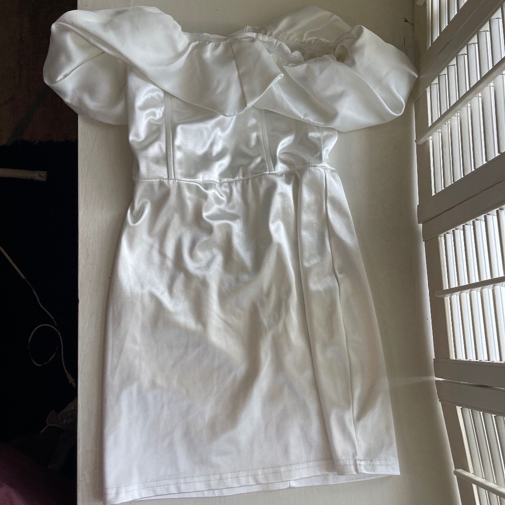 White off shoulder dress